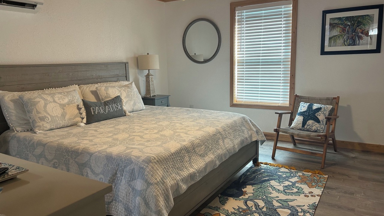 Photo of Bedroom in Green Turtle Estates