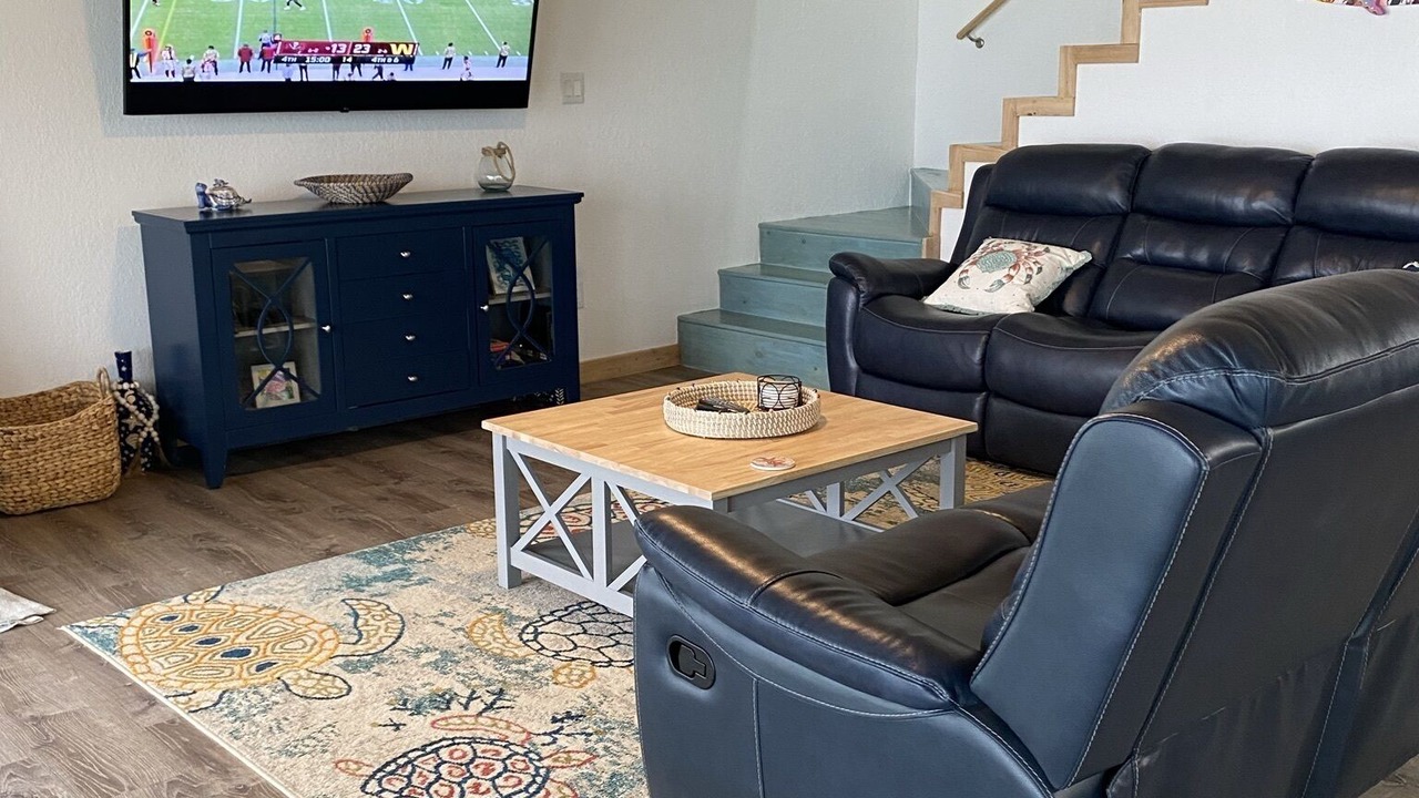 Photo of Livingroom in Green Turtle Estates