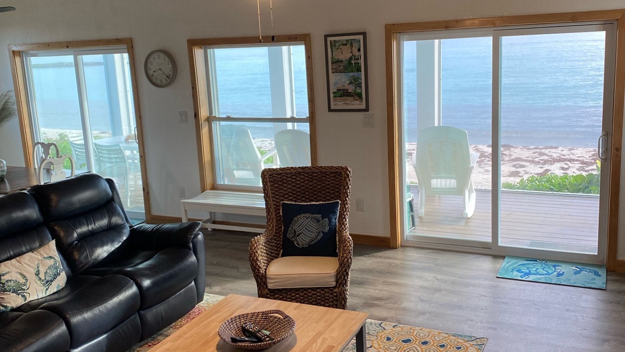 Photo of Livingroom in Green Turtle Estates