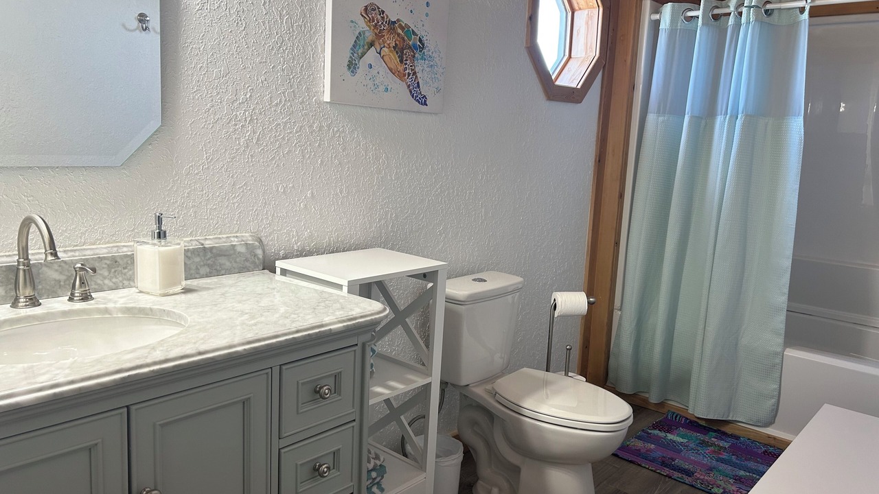 Photo of Bathroom in Green Turtle Estates