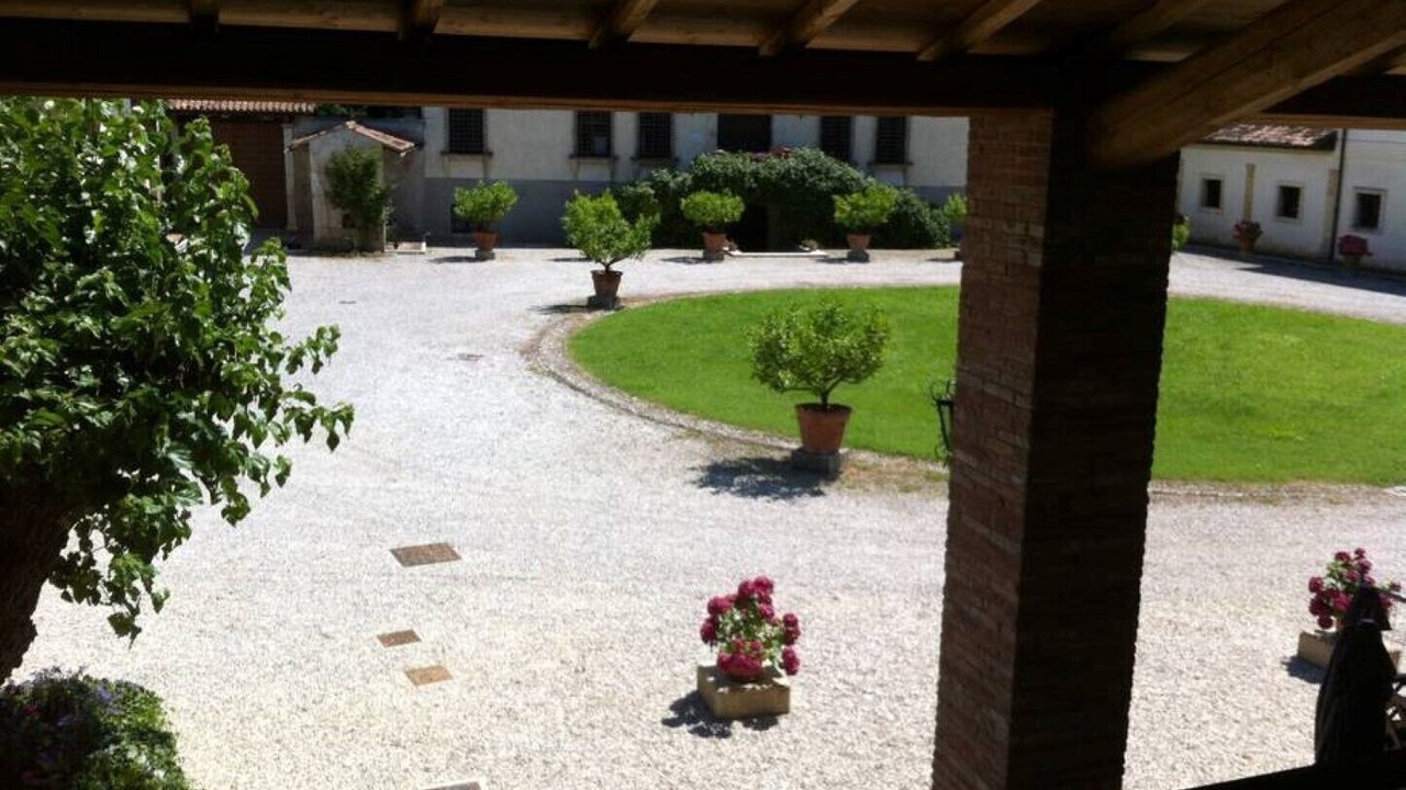 Photo of Outdoor in Ovest