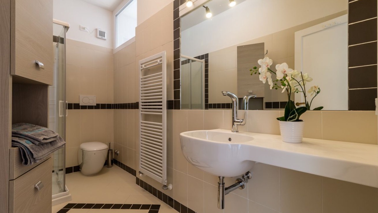 Photo of Bathroom in Historic Centre