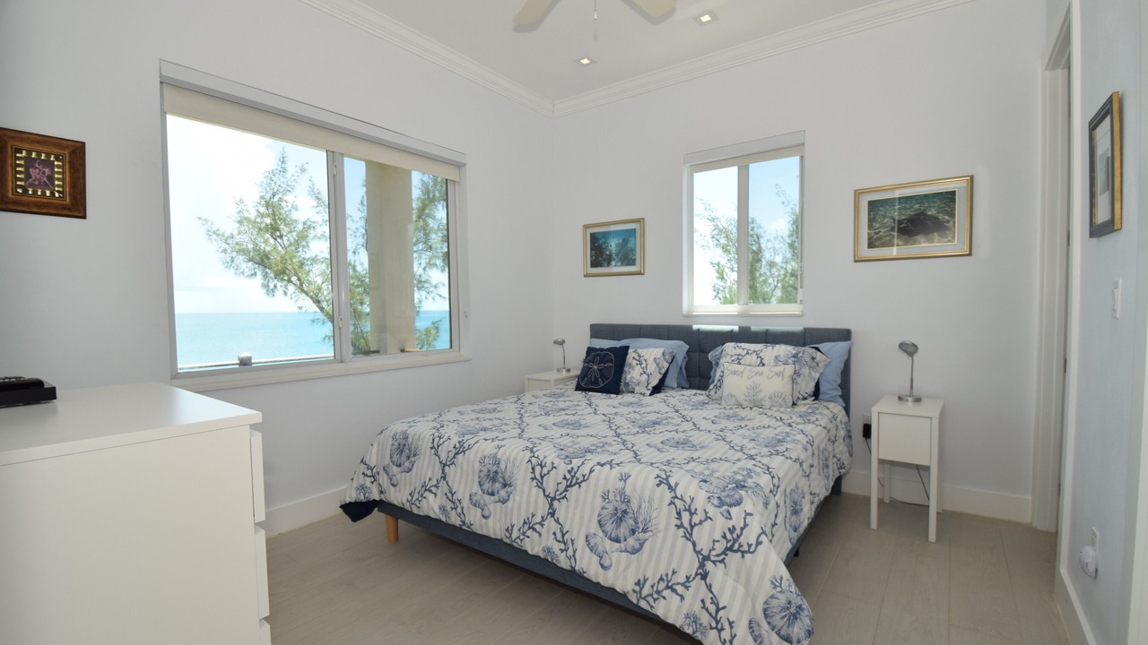 Photo of Bedroom in Governor's Harbour