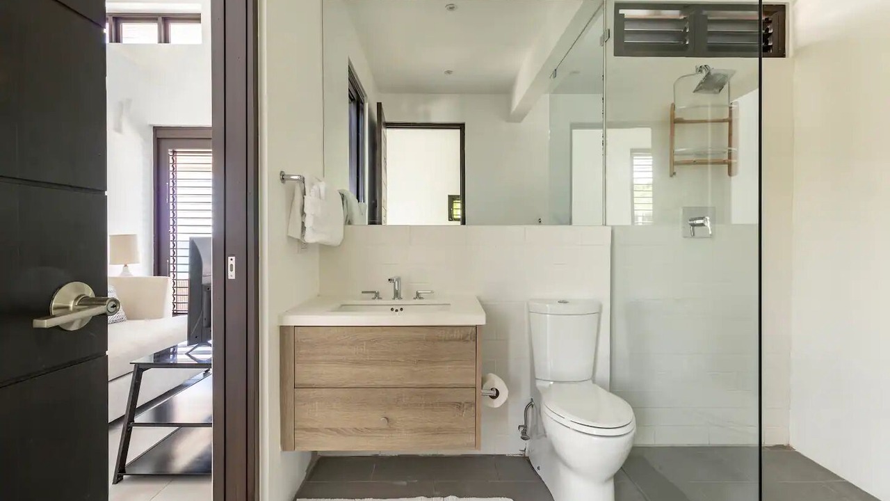 Photo of Bathroom in Cousins Cove