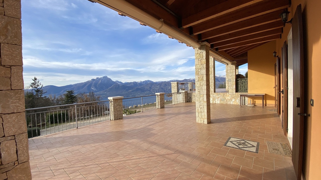 Photo of Patio Balcony in Torri del Benaco