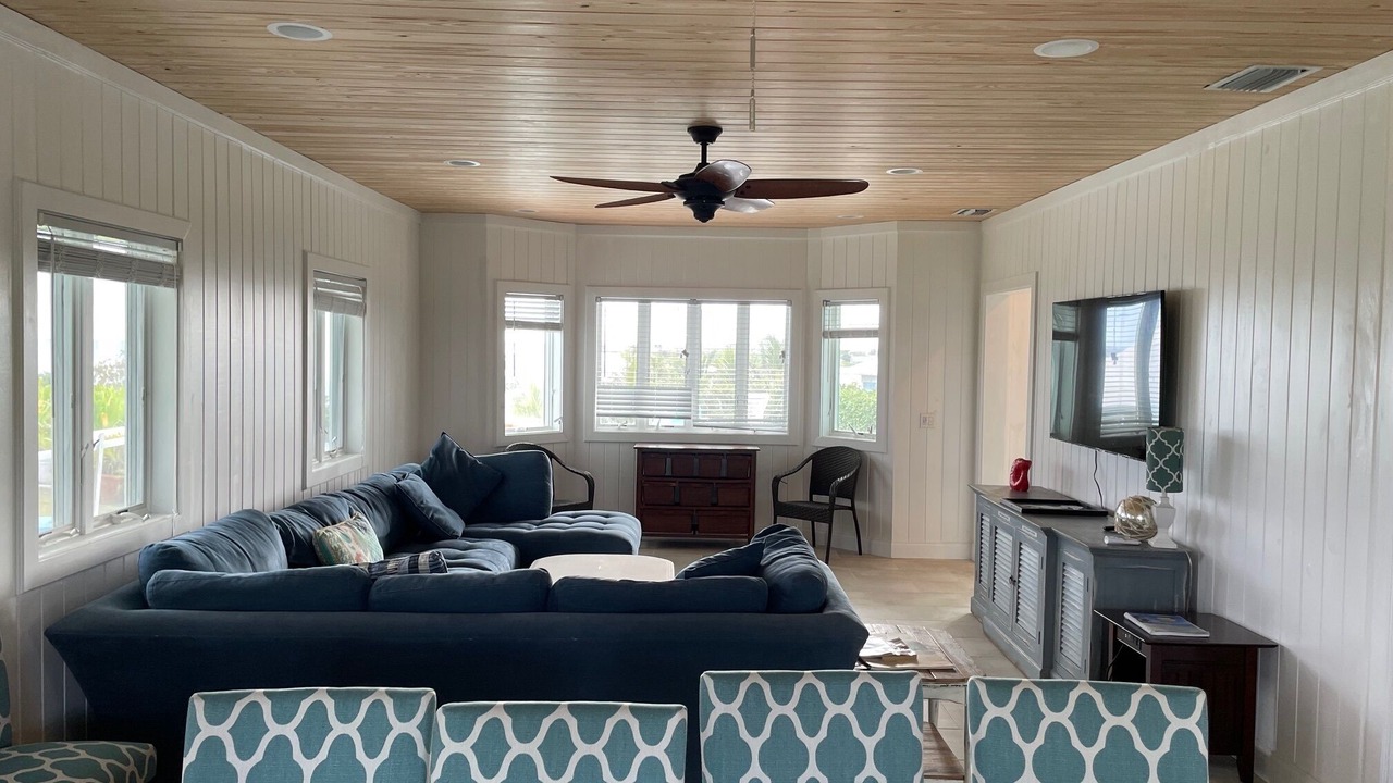 Photo of Livingroom in Hope Town