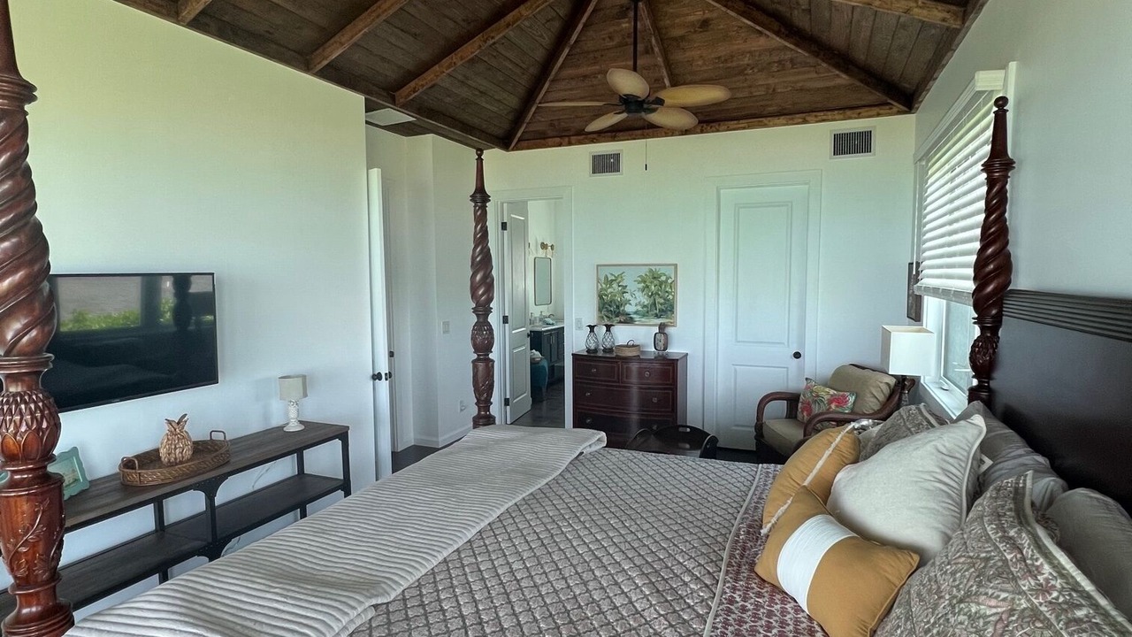 Photo of Bedroom in Treasure Cay