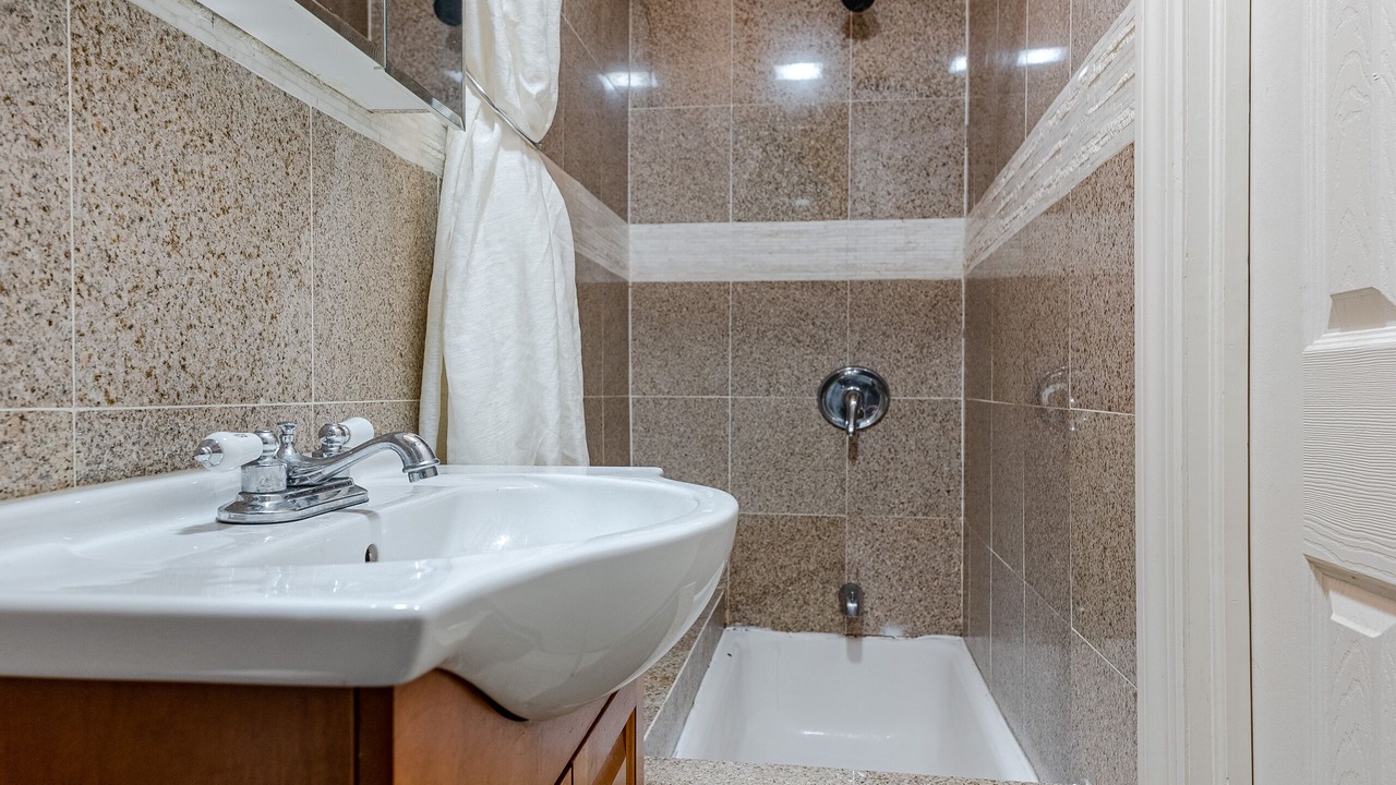 Photo of Bathroom in East Harlem
