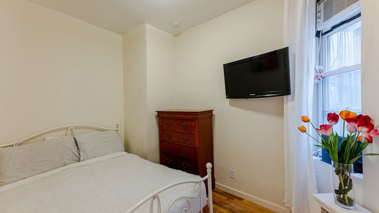 Photo of Bedroom in East Harlem