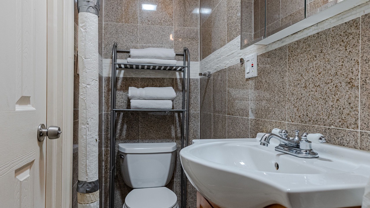 Photo of Bathroom in East Harlem