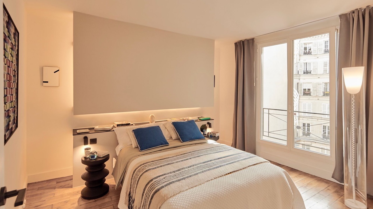 Photo of Bedroom in 8th Arrondissement