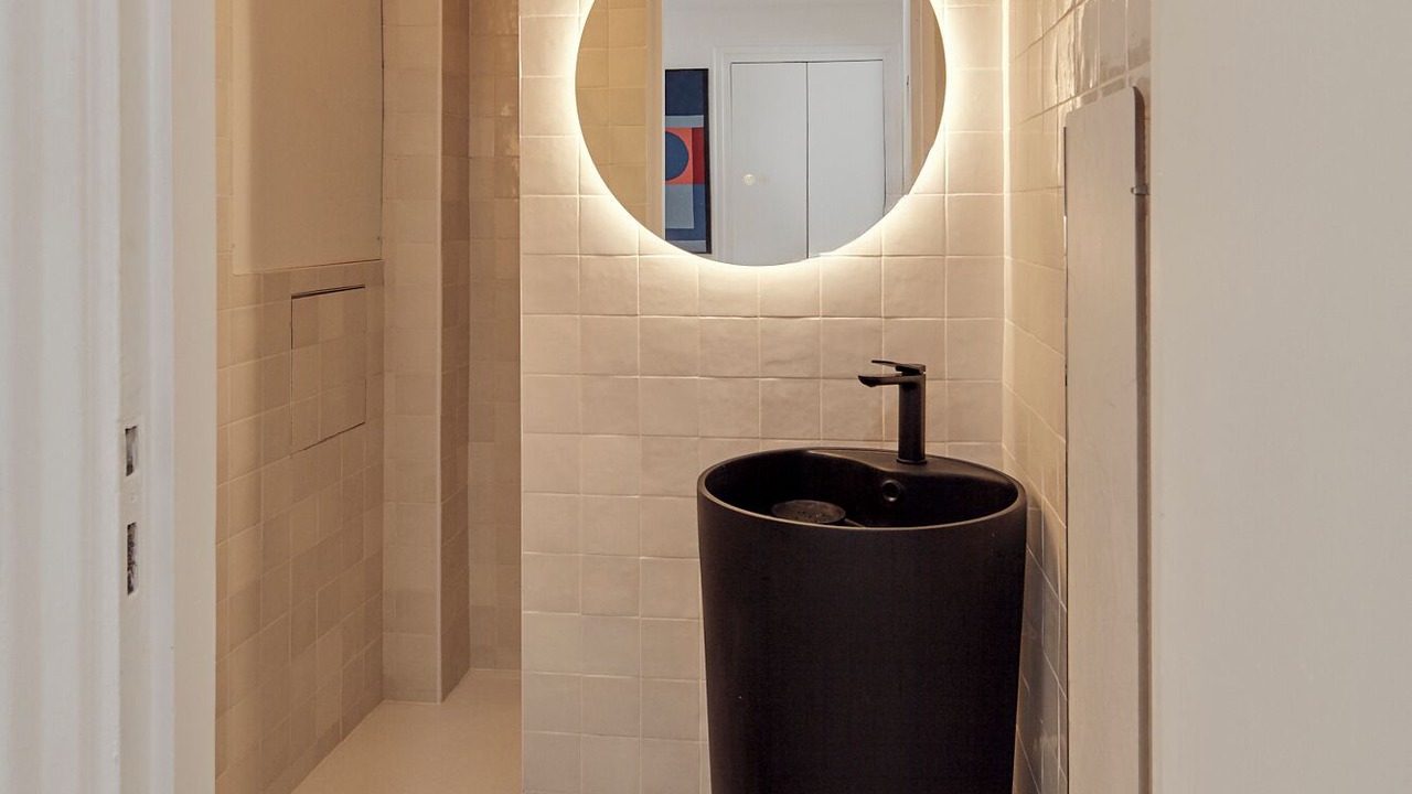 Photo of Bathroom in 8th Arrondissement