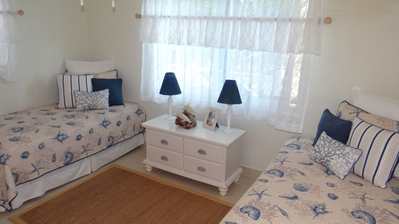Photo of Bedroom in Tar Bay