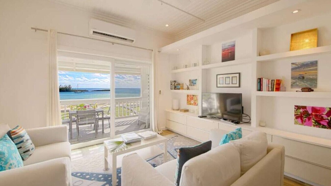 Photo of Livingroom in Governor's Harbour