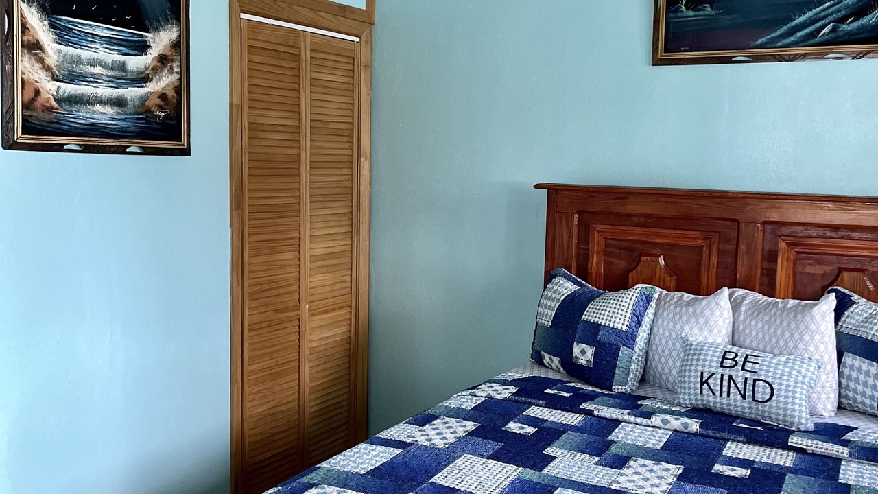 Photo of Bedroom in Nassau