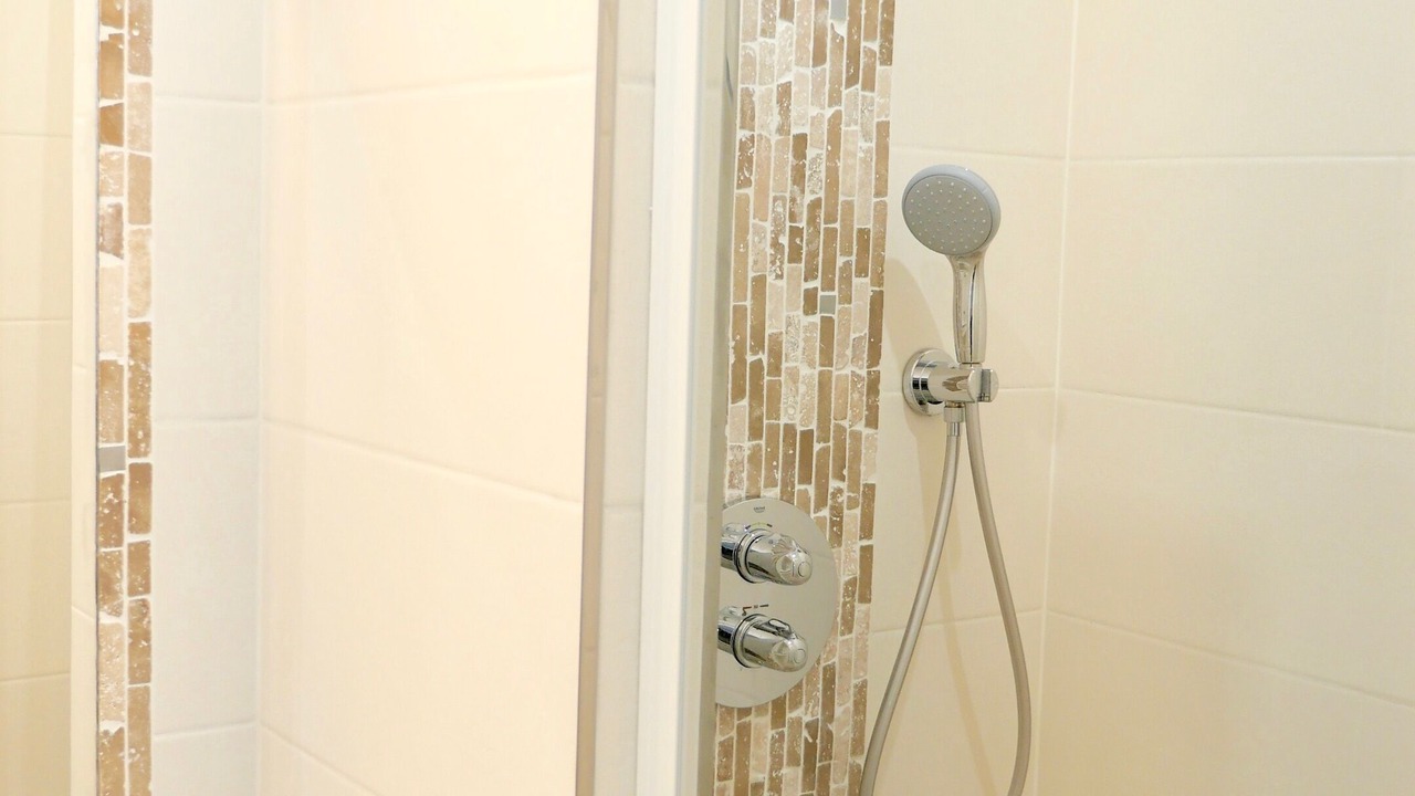 Photo of Bathroom in Porte-Saint-Martin
