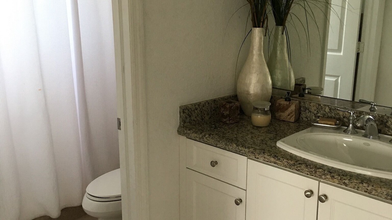 Photo of Bathroom in Alice Town