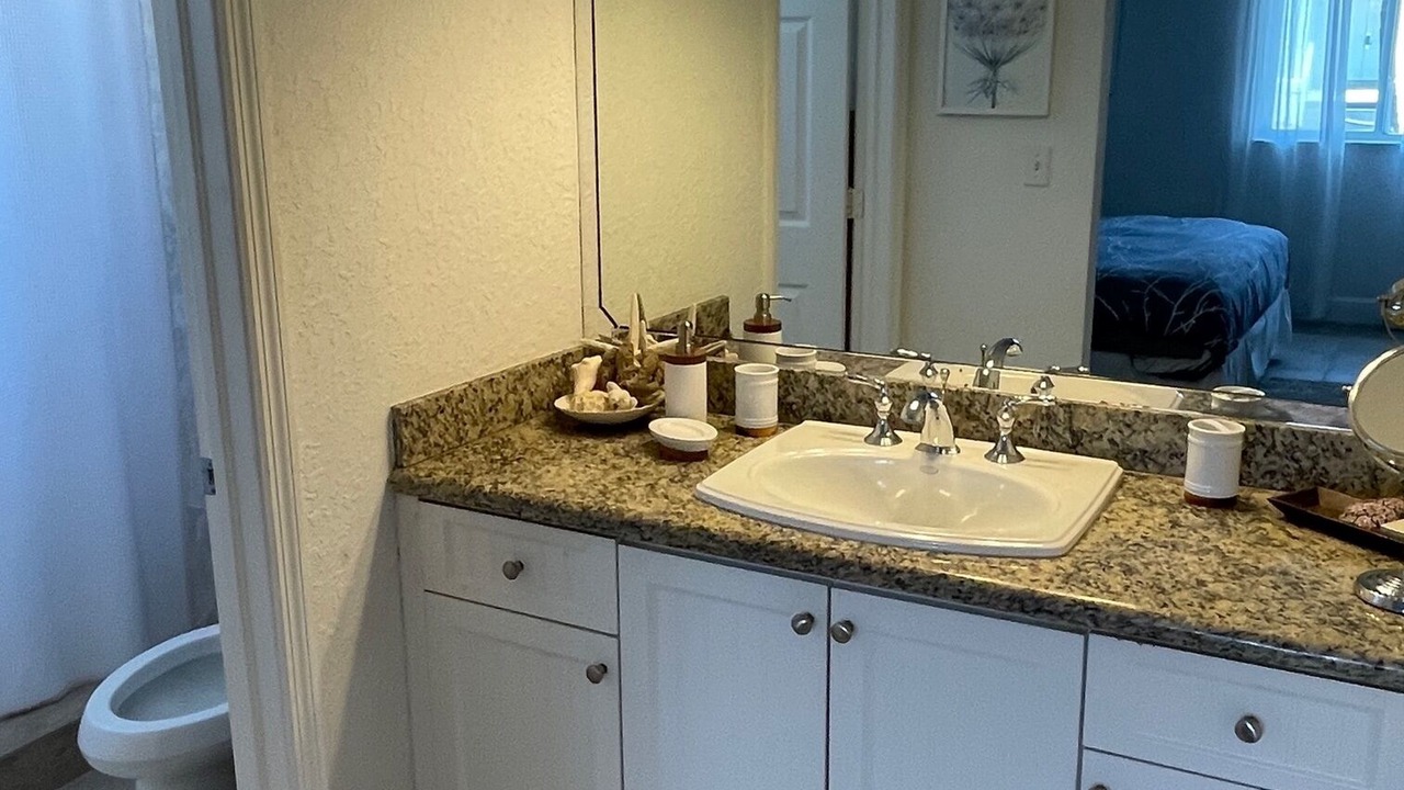 Photo of Bathroom in Alice Town