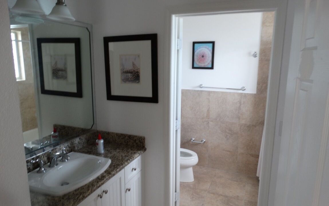 Photo of Bathroom in Alice Town