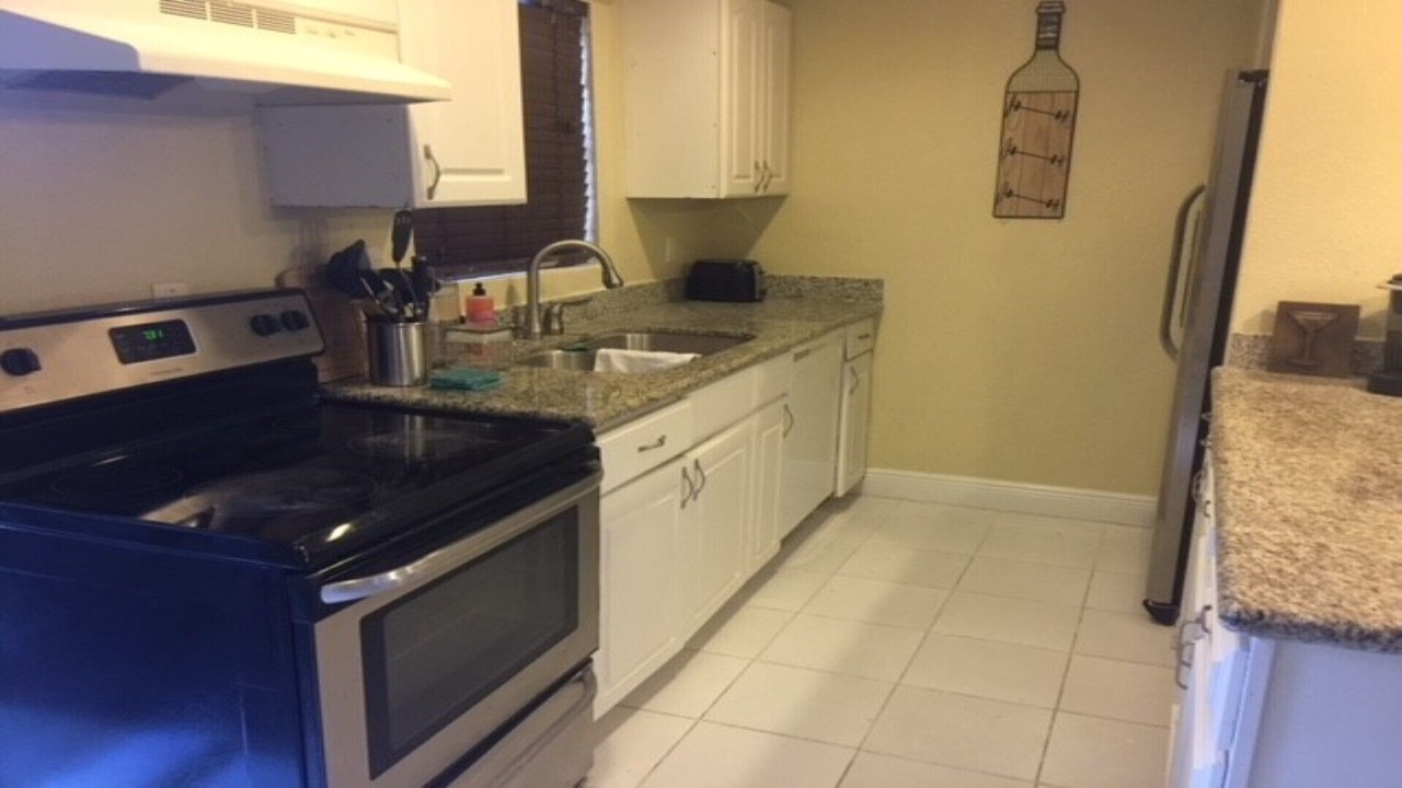 Photo of Kitchen in Bahamas Terrace