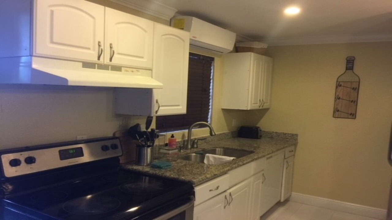 Photo of Kitchen in Bahamas Terrace