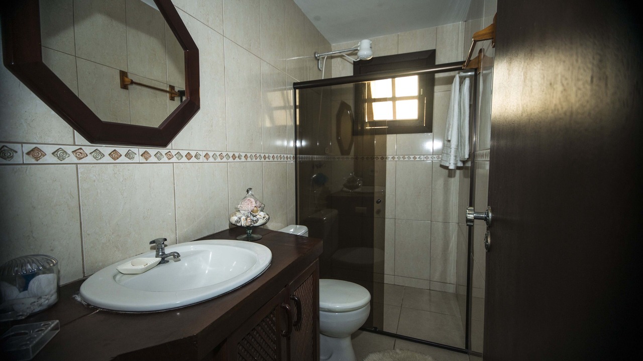 Photo of Bathroom in Praia Rasa