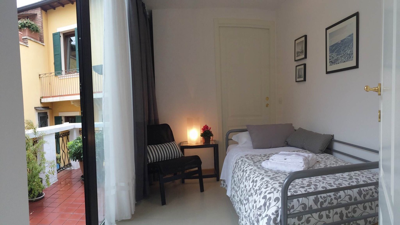 Photo of Bedroom in Verona City Centre
