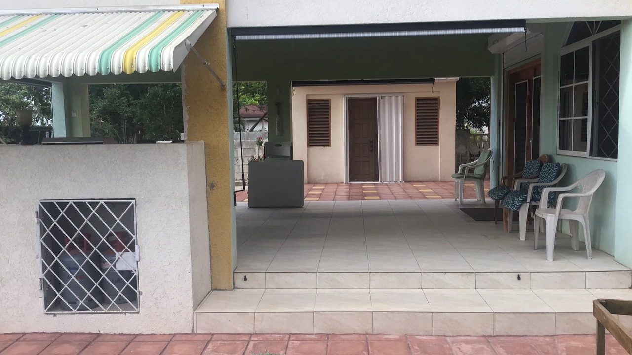 Photo of Outdoor in Crane corner