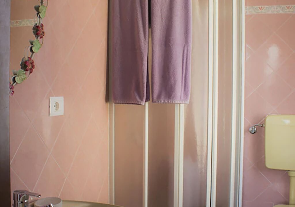 Photo of Bathroom in Codogne