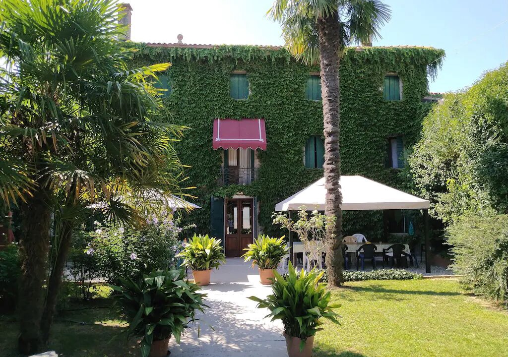 Photo of Patio Balcony in Codogne
