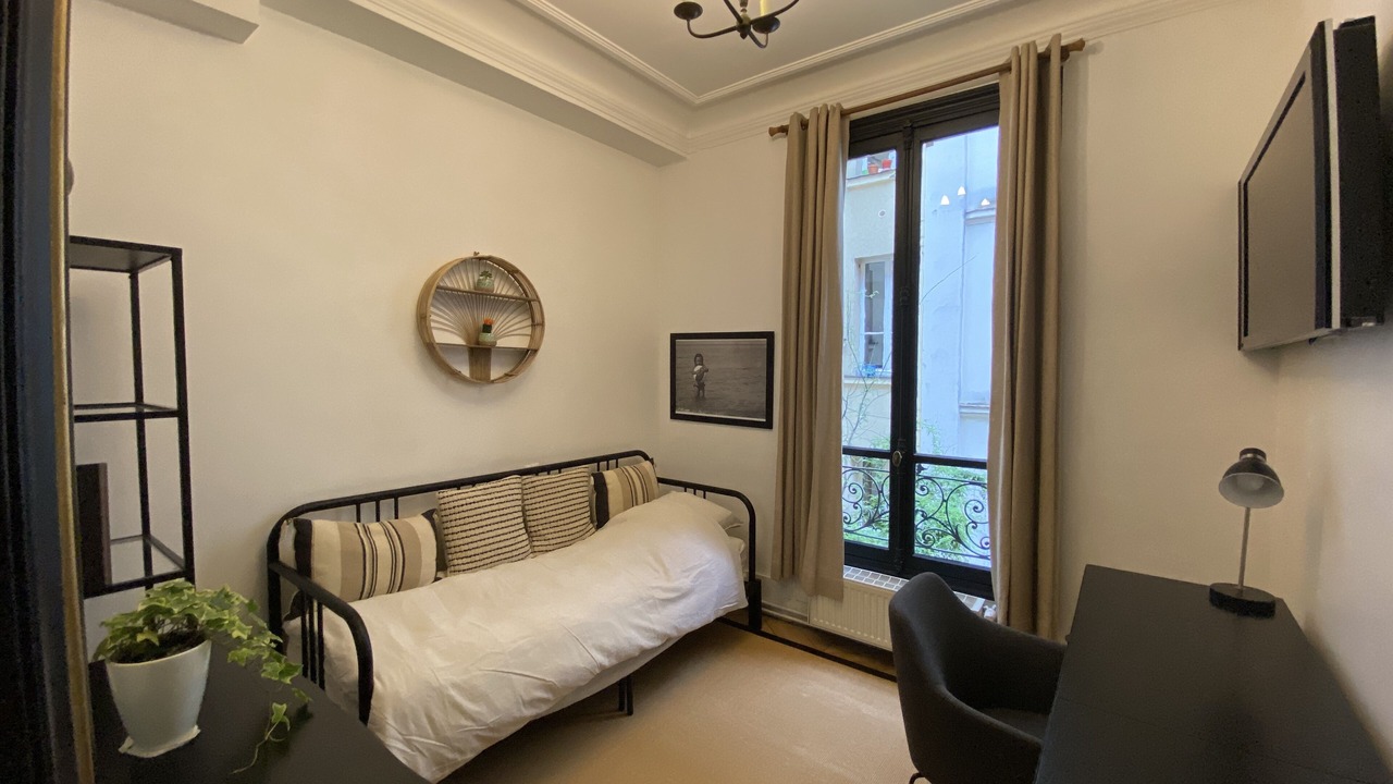 Photo of Bedroom in Montparnasse