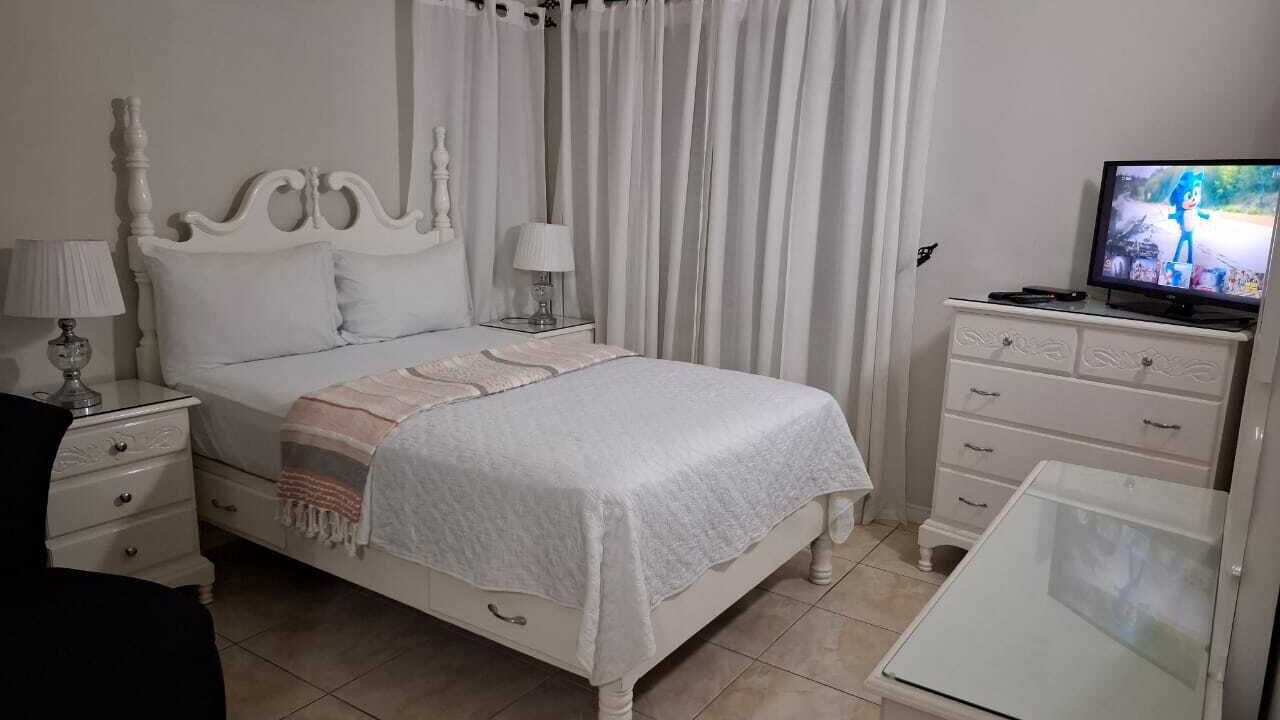 Photo of Bedroom in Caribbean Estates