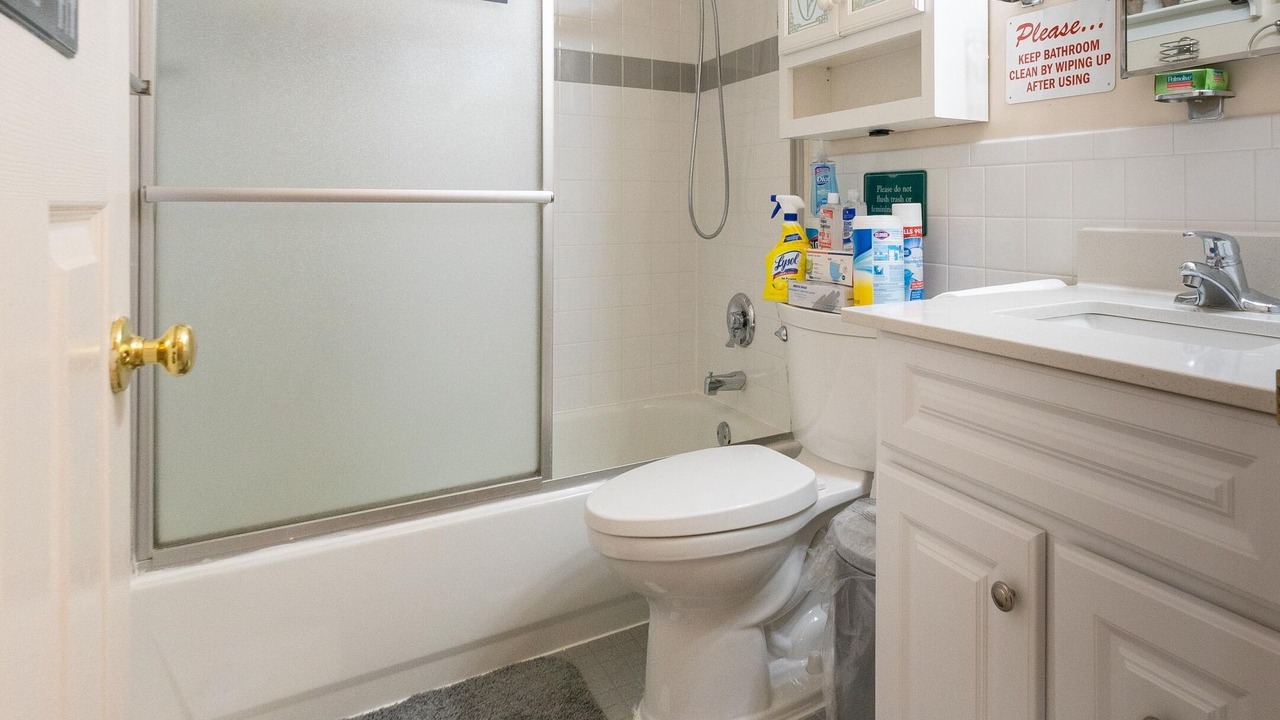 Photo of Bathroom in Ocean Hill