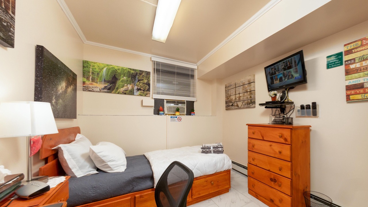 Photo of Bedroom in Ocean Hill