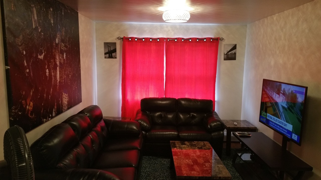 Photo of Livingroom in Bedford-Stuyvesant