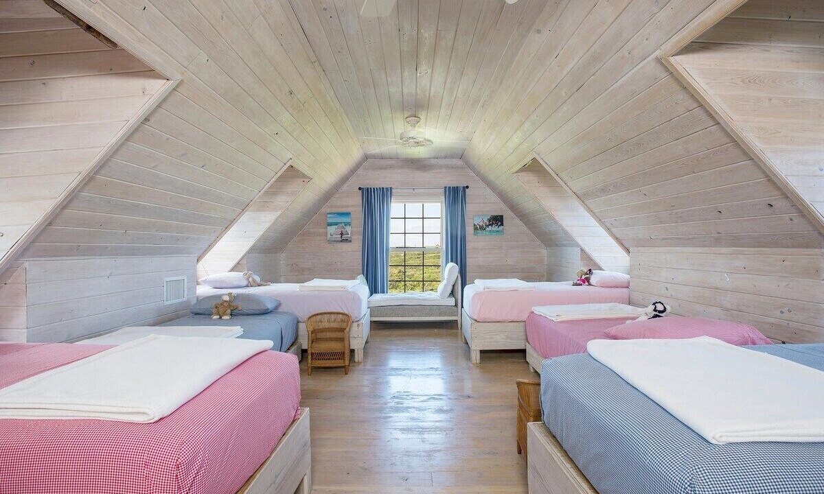 Photo of Bathroom in Governor's Harbour