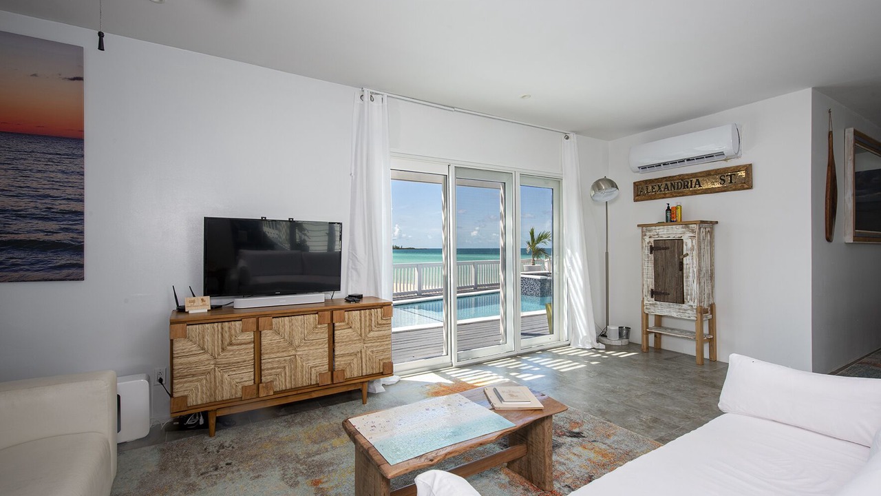 Photo of Bedroom in Governor's Harbour
