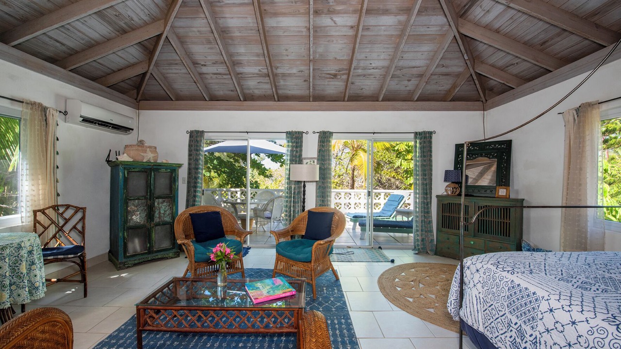 Photo of Livingroom in North Palmetto Point