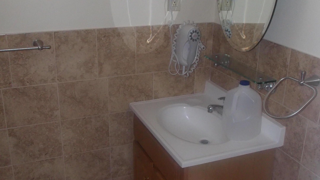 Photo of Bathroom in Rokers Point