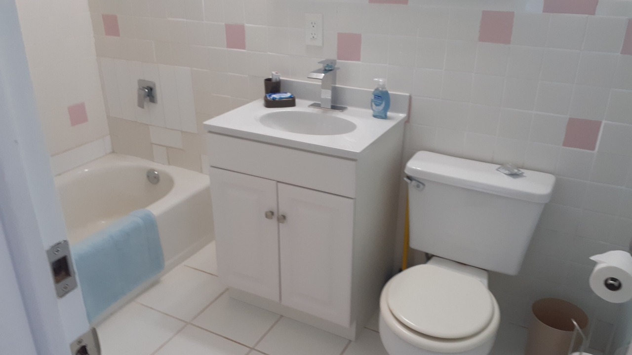 Photo of Bathroom in Governor's Harbour