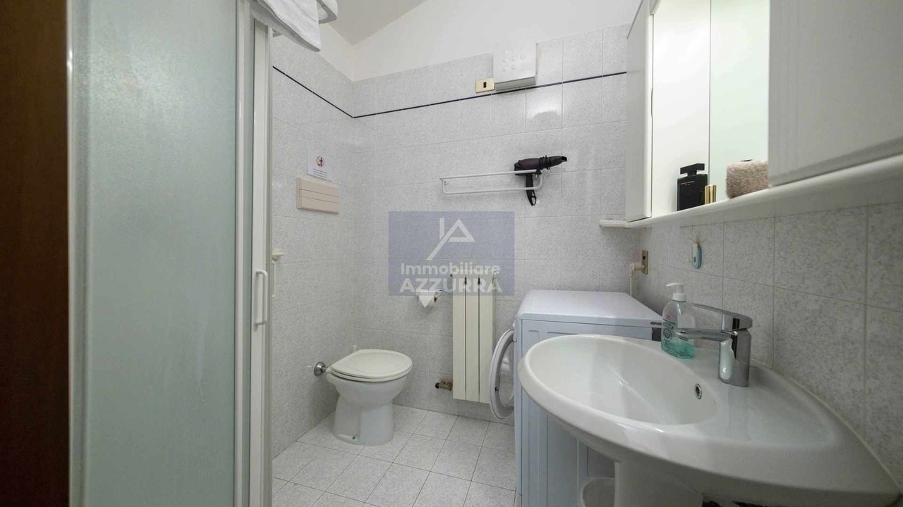 Photo of Bathroom in Montioni