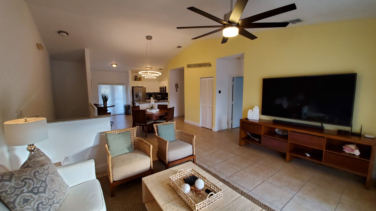 Photo of Livingroom in Alice Town