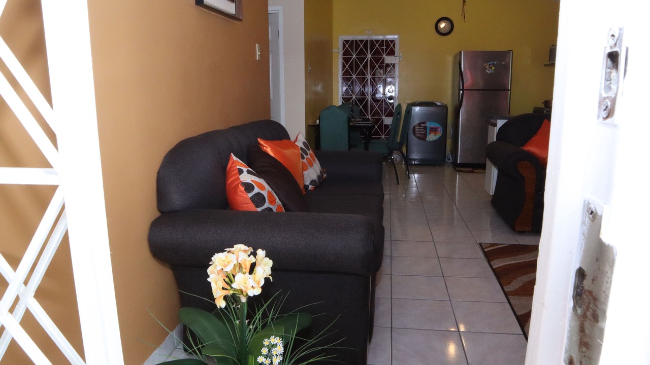 Photo of Livingroom in Spanish Town