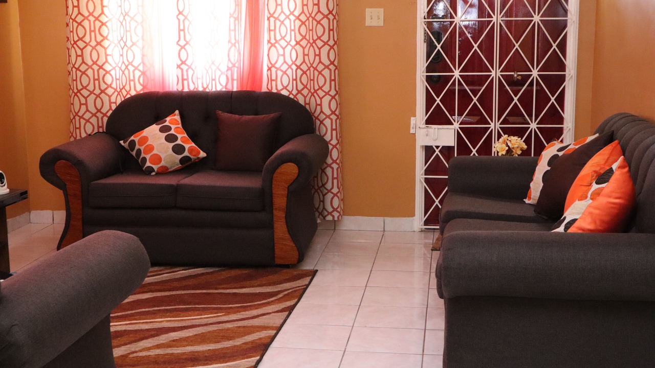 Photo of Livingroom in Spanish Town