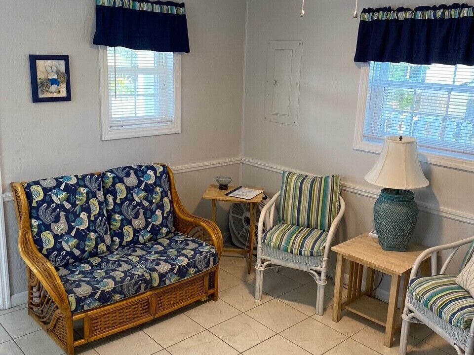 Photo of Bedroom in Green Turtle Cay