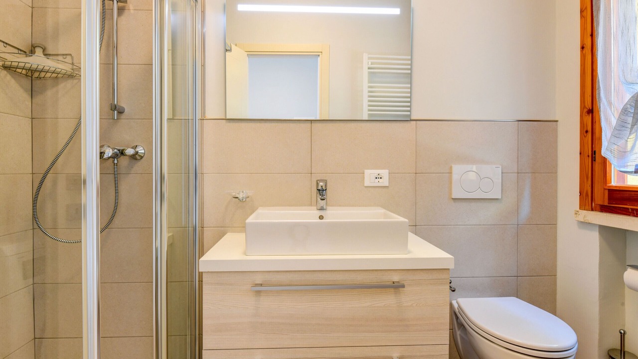 Photo of Bathroom in Malcesine