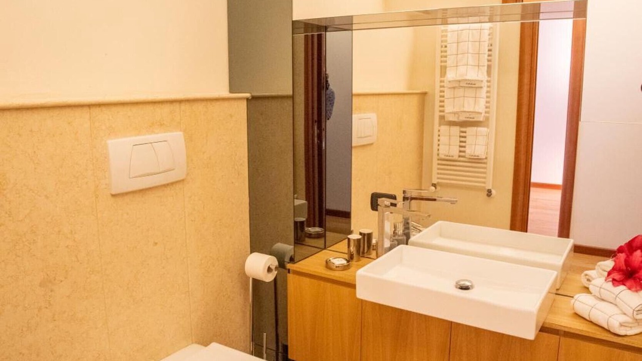 Photo of Bathroom in Peschiera del Garda City Centre