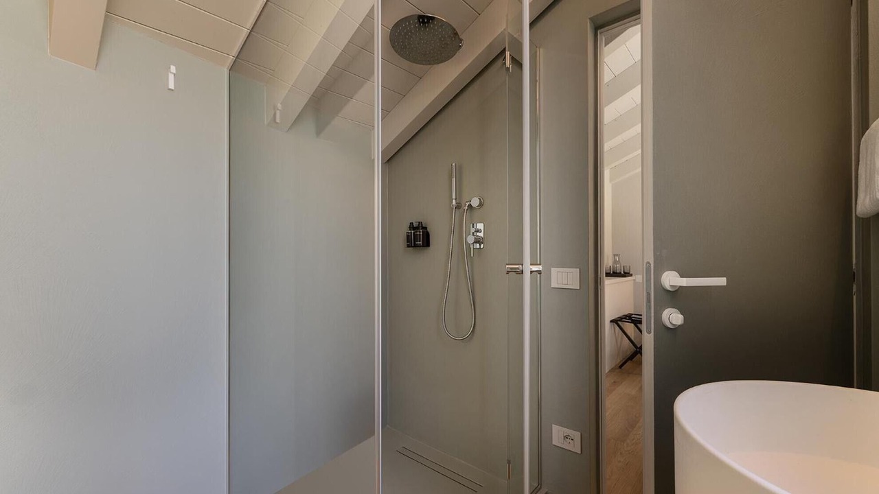 Photo of Bathroom in Peschiera del Garda City Centre