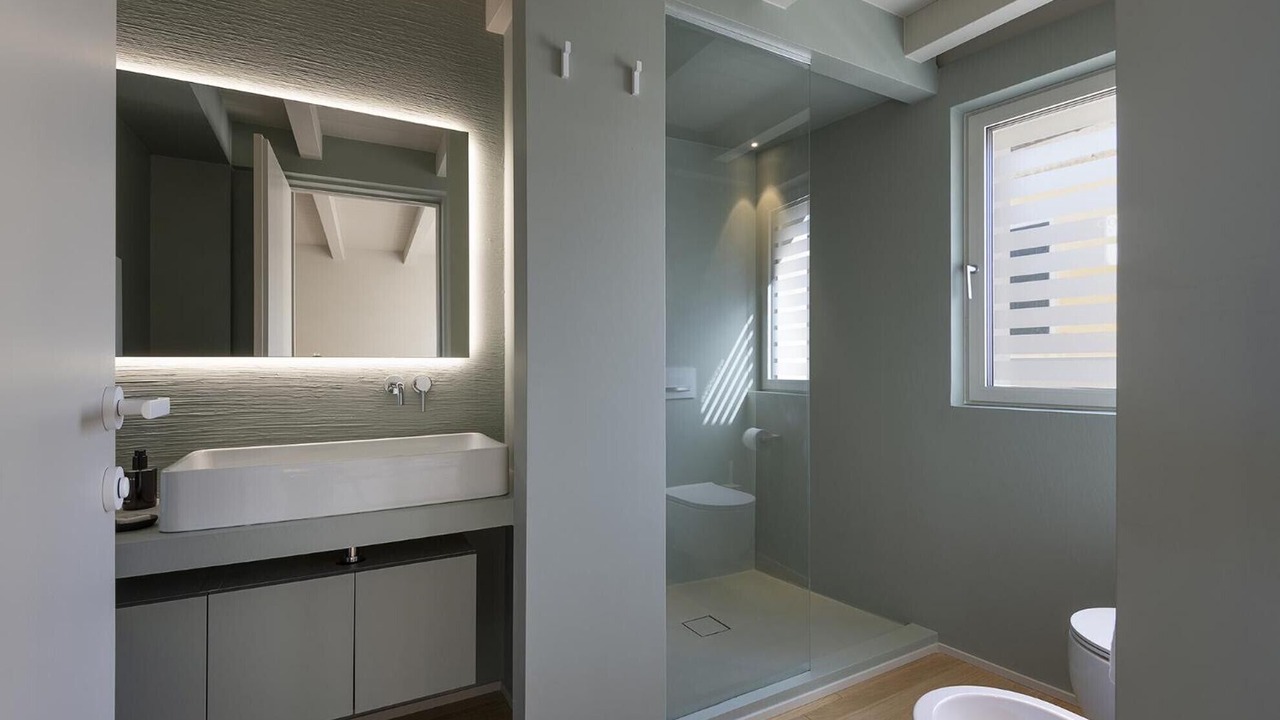 Photo of Bathroom in Peschiera del Garda City Centre