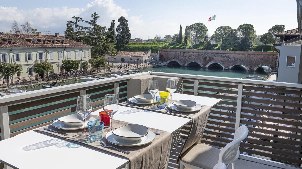Photo of Outdoor in Peschiera del Garda City Centre